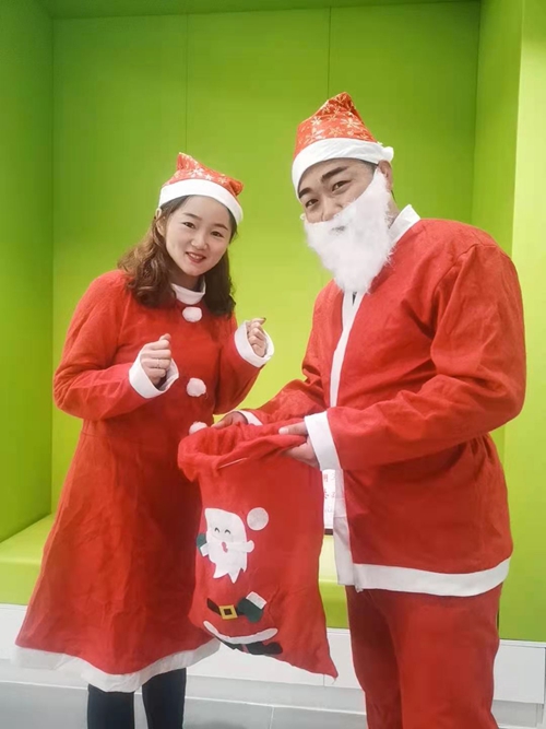 蘇州昱齊盛——圣誕將至，光影斑斕，感恩有你！